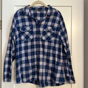 Eddie Bauer Flannel two pocket button up shirt. Size XL